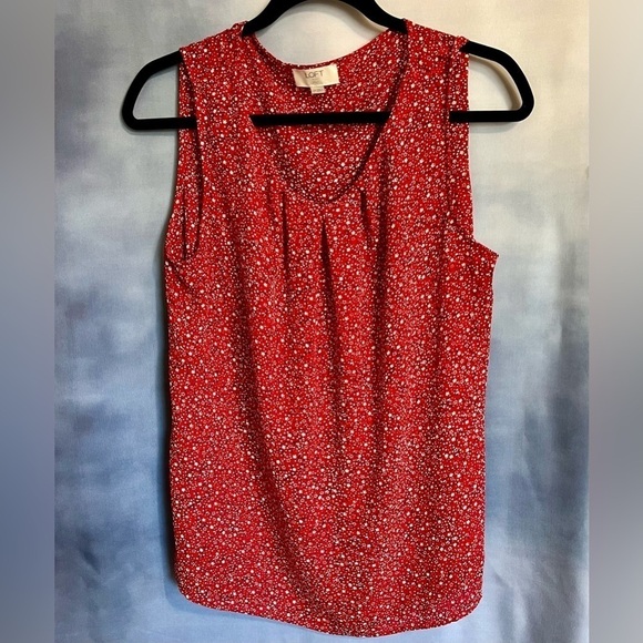LOFT Tops - LOFT outlet sleeveless top PM red with white floral print, very lightweight EUC